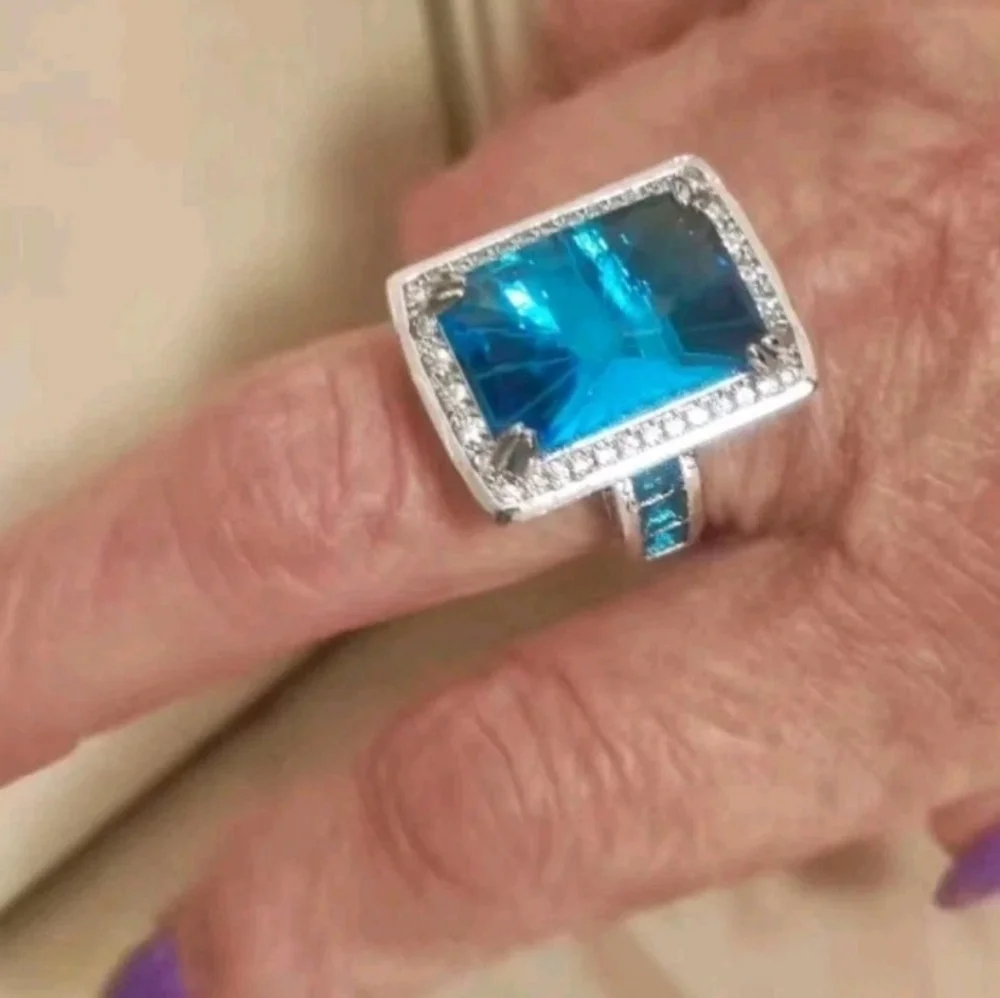 12 TCW Swiss Blue topaz & White Sapphire Luxurious 925 Silver Statement Ring Sz9